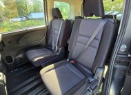 NISSAN SERENA HighwayStar 2.0h Auto 8 Seater S-Hybrid MPV Ulez Compliant