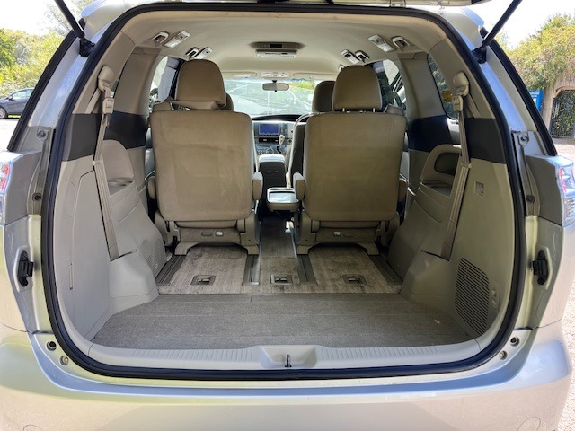 TOYOTA ESTIMA 7 Seater Heated Seats All round Camera