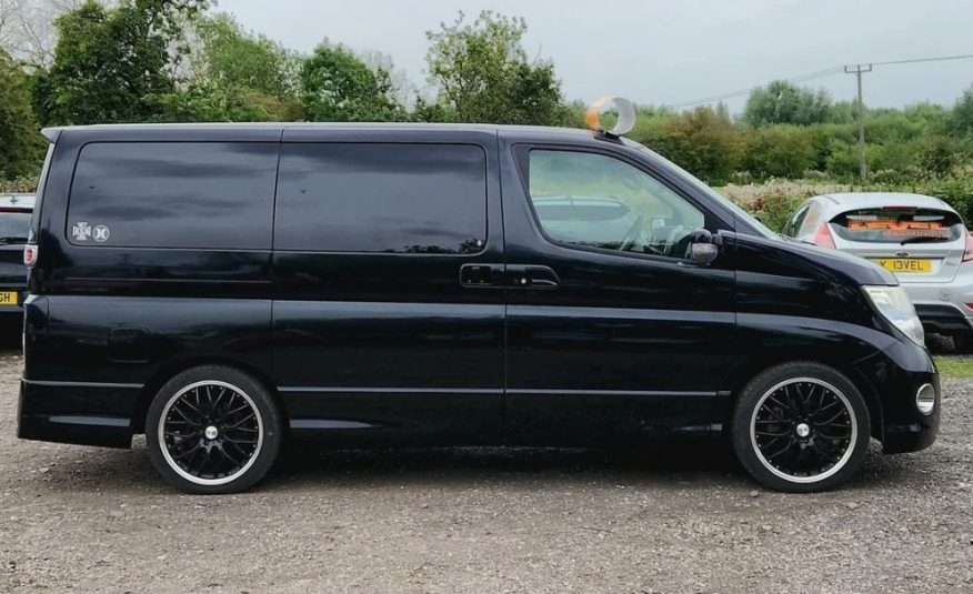 NISSAN ELGRAND HighwayStar ME51 2.5 V6 Auto 8 Seater