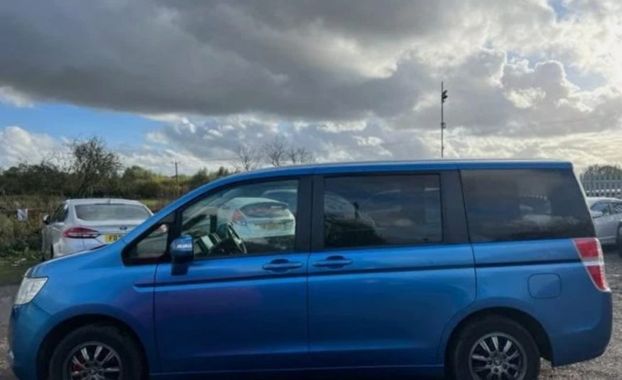 HONDA STEPWAGON 2.0 Auto MPV Dual Powerslide Doors 8 Seats