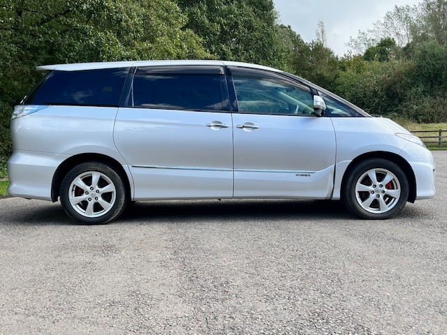 TOYOTA ESTIMA 7 Seater Heated Seats All round Camera