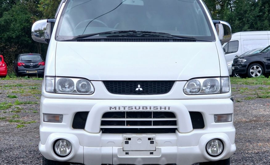 MITSUBISHI DELICA L400 Spacegear Chamonix3.0 Auto V6 4X4 7 Seater twin Sunroof 68k Miles Only