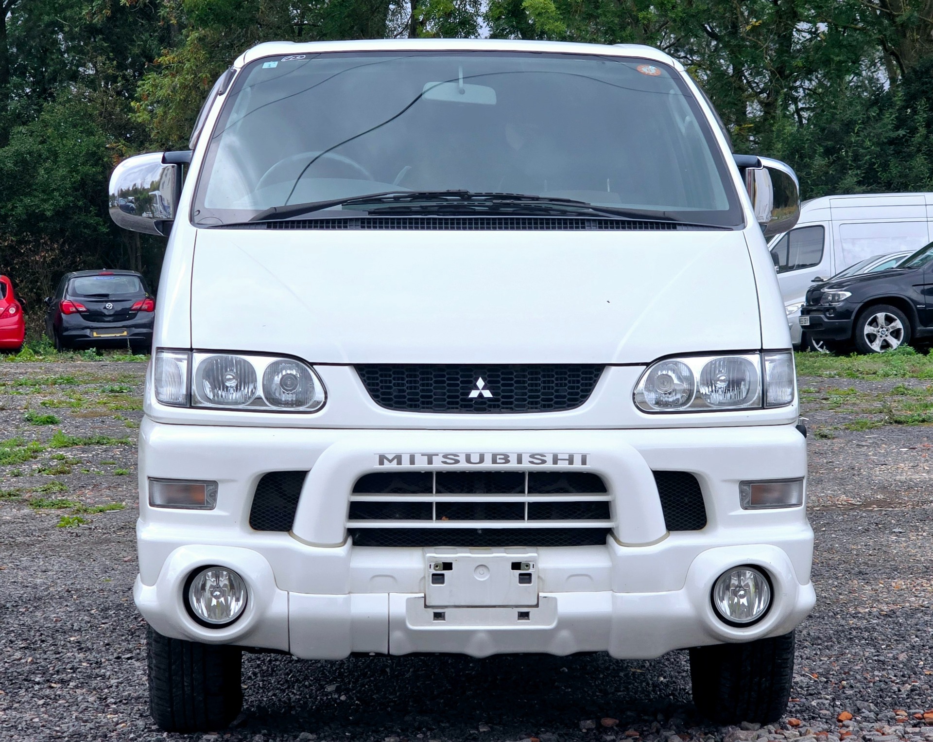 MITSUBISHI DELICA L400 Spacegear Chamonix3.0 Auto V6 4X4 7 Seater twin Sunroof 68k Miles Only