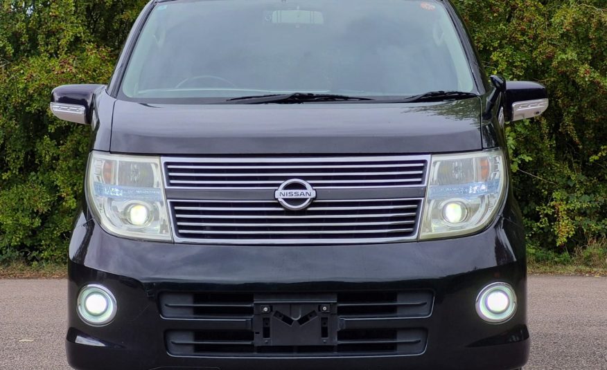 NISSAN ELGRAND Highway Star 2.5 V6 Auto 8 Seater MPV 57k Miles only Ulez Compliant