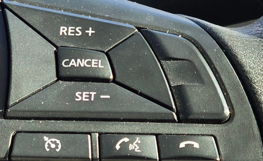 NISSAN SERENA HighwayStar 2.0h Auto 8 Seater S-Hybrid MPV Ulez Compliant