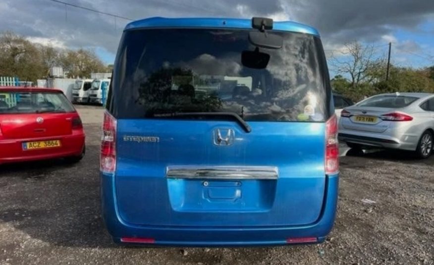 HONDA STEPWAGON 2.0 Auto MPV Dual Powerslide Doors 8 Seats