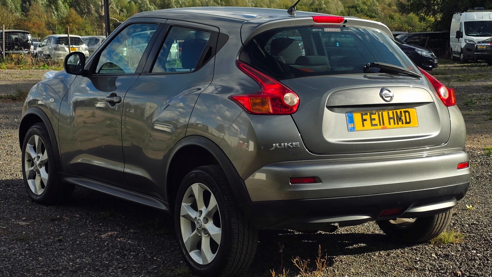 NISSAN JUKE 1.6 Acenta SUV 5dr Petrol Manual Euro 5 (117 ps) MD Service History