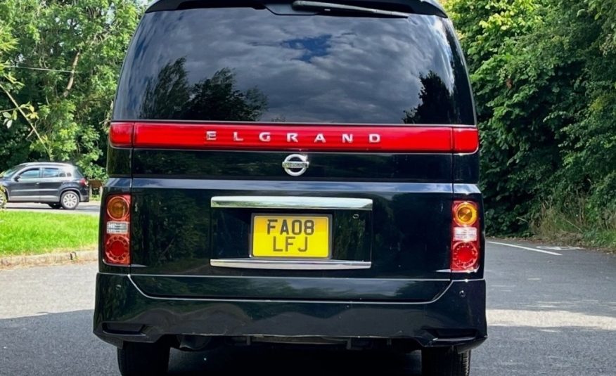 NISSAN ELGRAND Highway Star 3.5 V6 Auto 8 Seater 4X4