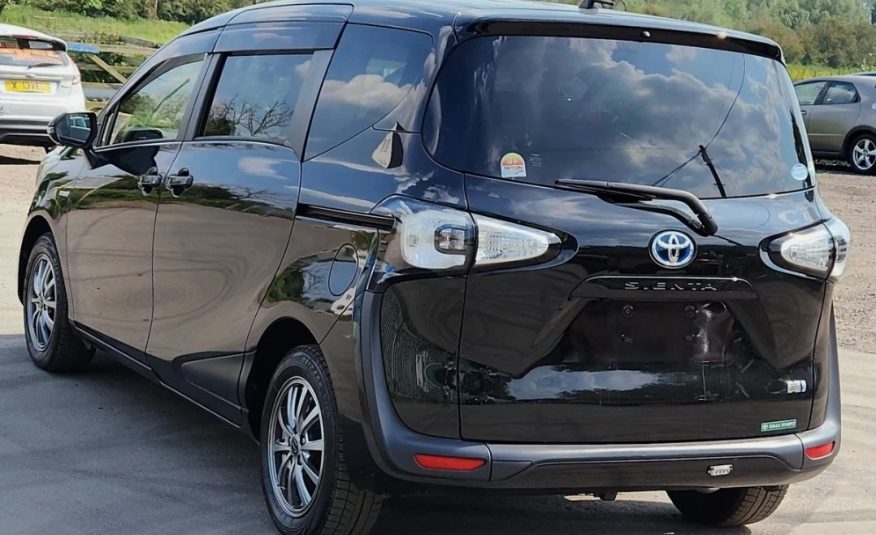 TOYOTA COROLLA Sienta Hybrid 1.5 Auto 7 Seater ULEZ Compliant