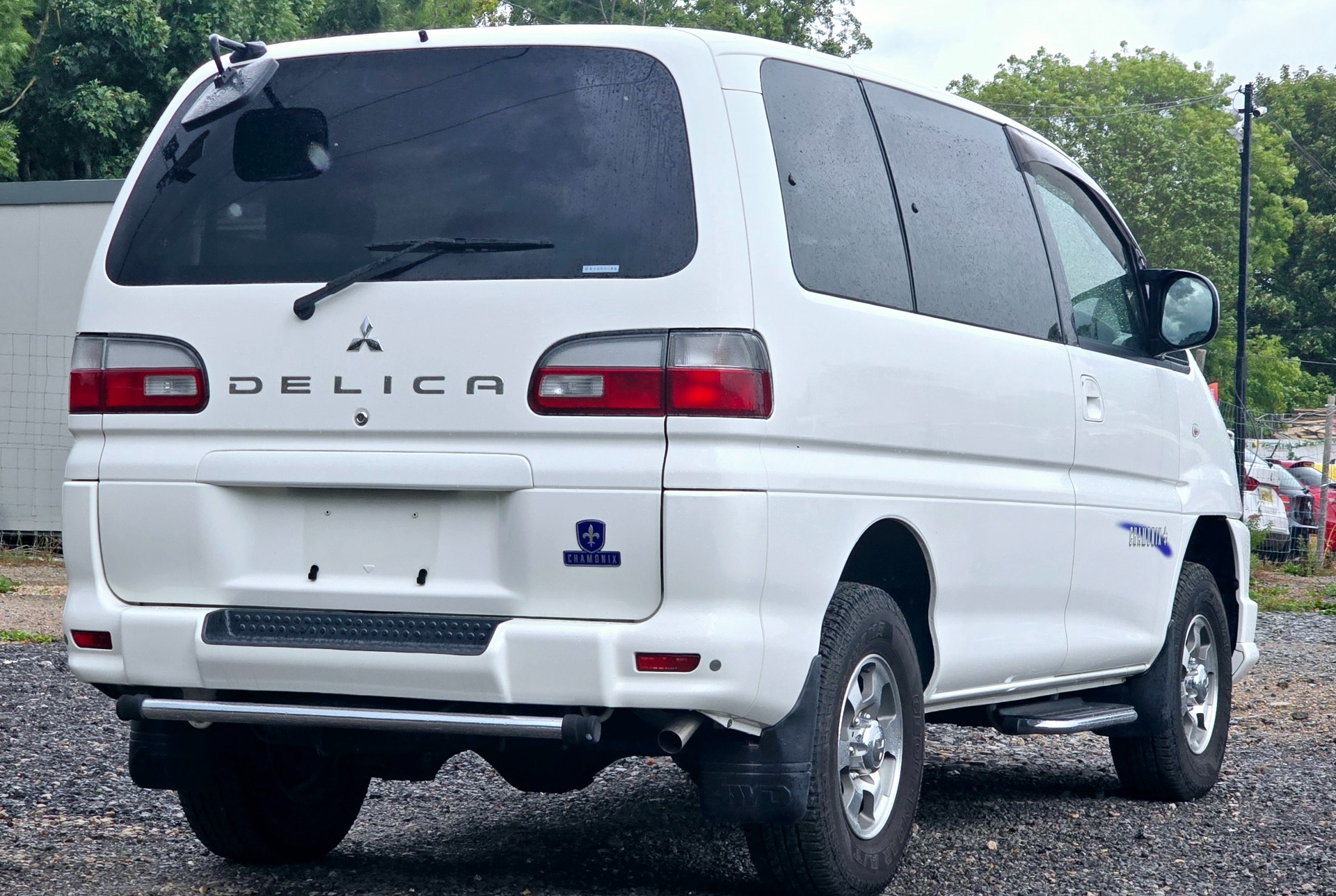 MITSUBISHI DELICA L400 Spacegear Chamonix3.0 Auto V6 4X4 7 Seater twin Sunroof 68k Miles Only