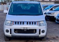 MITSUBISHI DELICA D5 2.4 Auto 8 Seater MPV 4X4