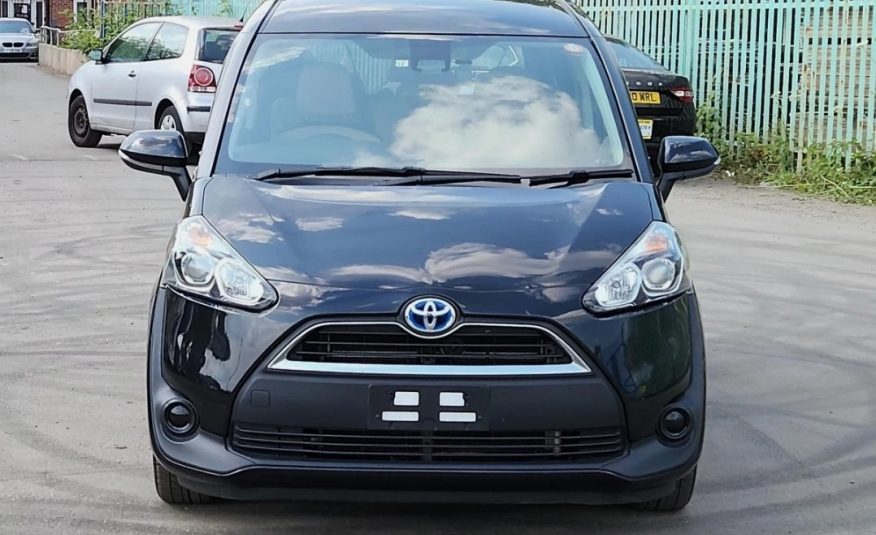 TOYOTA COROLLA Sienta Hybrid 1.5 Auto 7 Seater ULEZ Compliant