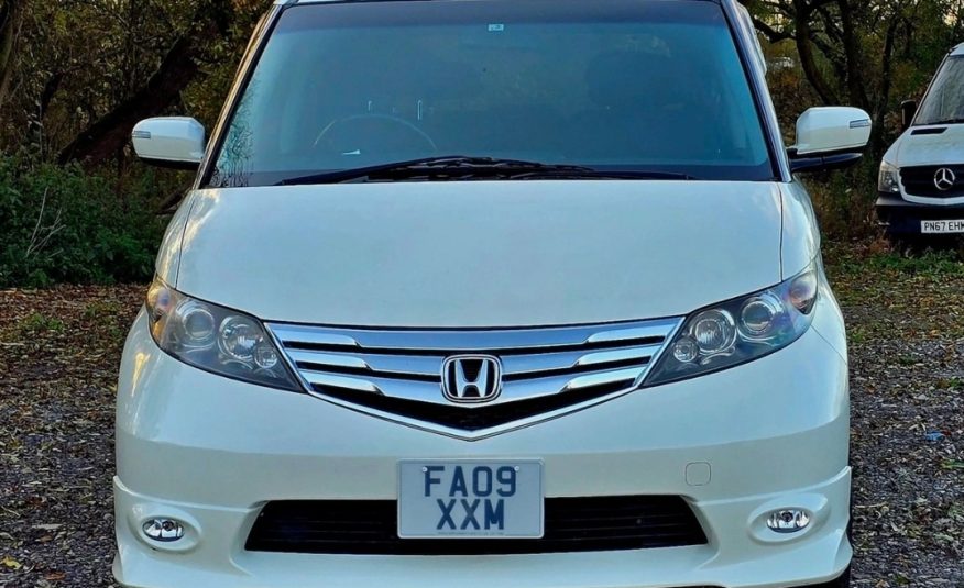 HONDA ELYSION Prestige Edition 2.4 Auto 8 Seater MPV