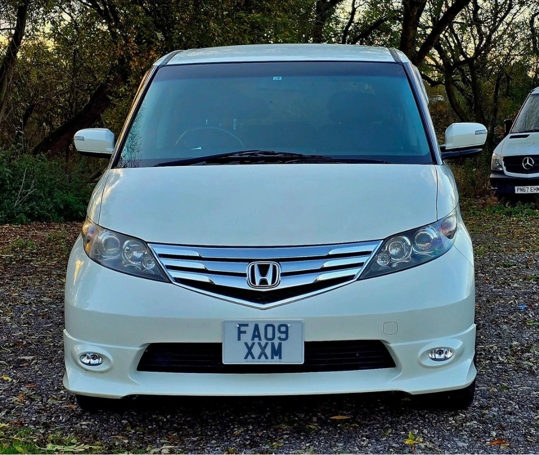 HONDA ELYSION Prestige Edition 2.4 Auto 8 Seater MPV