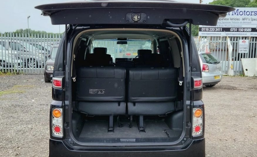 NISSAN ELGRAND HighwayStar ME51 2.5 V6 Auto 8 Seater