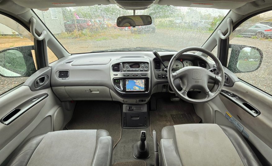MITSUBISHI DELICA L400 Spacegear Chamonix3.0 Auto V6 4X4 7 Seater twin Sunroof 68k Miles Only