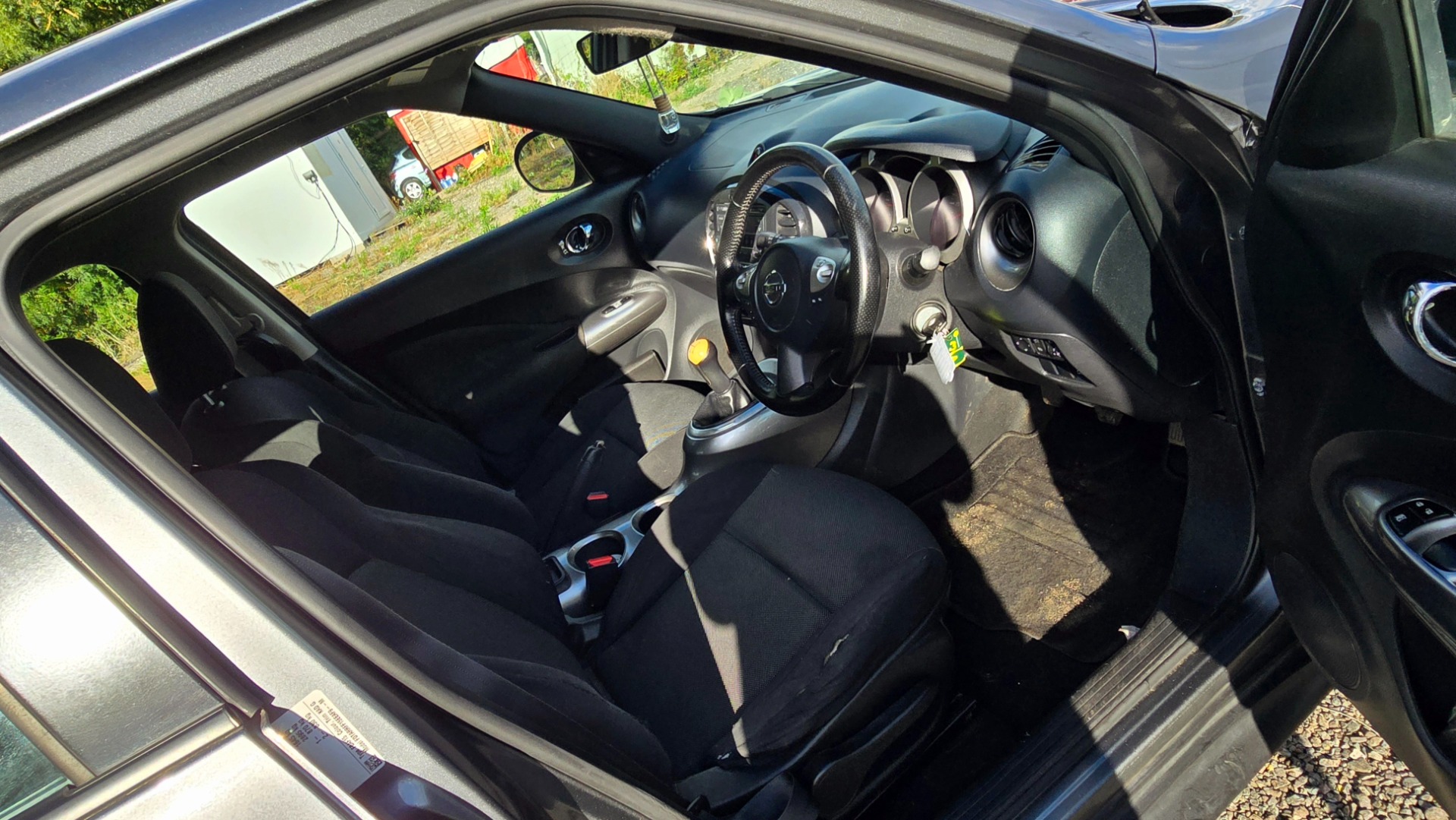 NISSAN JUKE 1.6 Acenta SUV 5dr Petrol Manual Euro 5 (117 ps) MD Service History