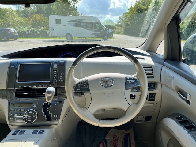 TOYOTA ESTIMA 7 Seater Heated Seats All round Camera