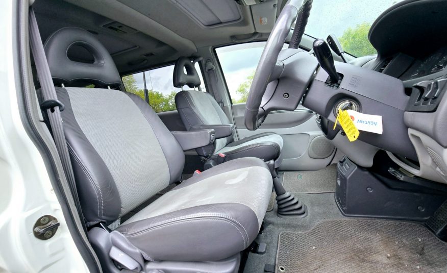 MITSUBISHI DELICA L400 Spacegear Chamonix3.0 Auto V6 4X4 7 Seater twin Sunroof 68k Miles Only