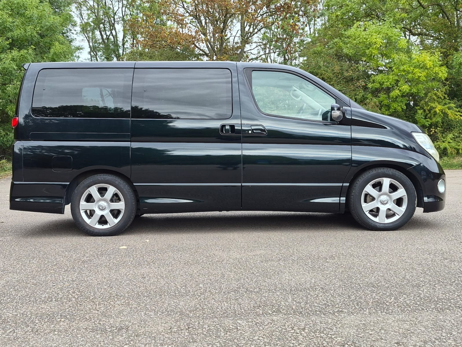 NISSAN ELGRAND Highway Star 2.5 V6 Auto 8 Seater MPV 57k Miles only Ulez Compliant