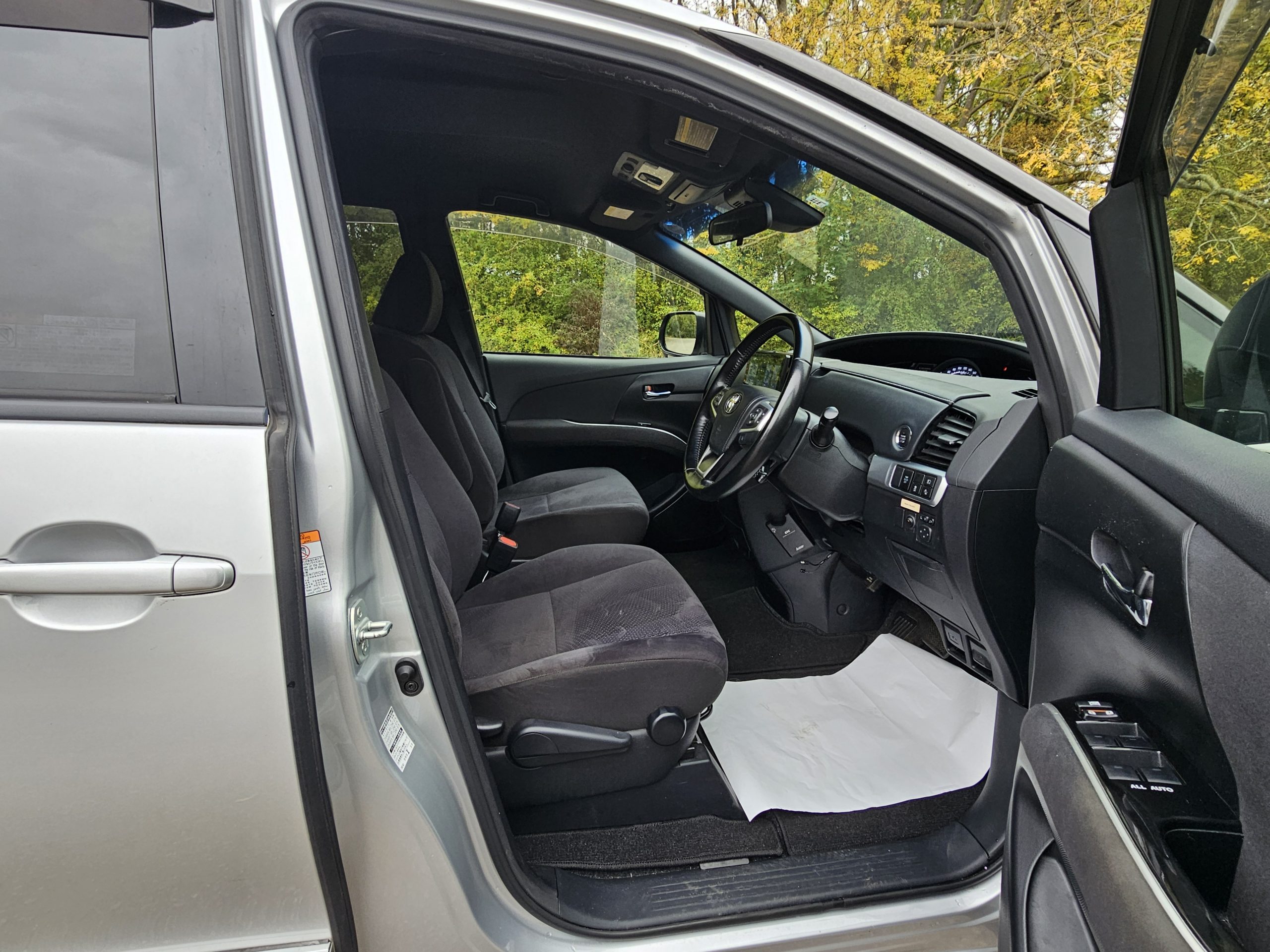 Toyota Estima 67 Reg 2.4L Automatic MPV Adaptive Cruise Control