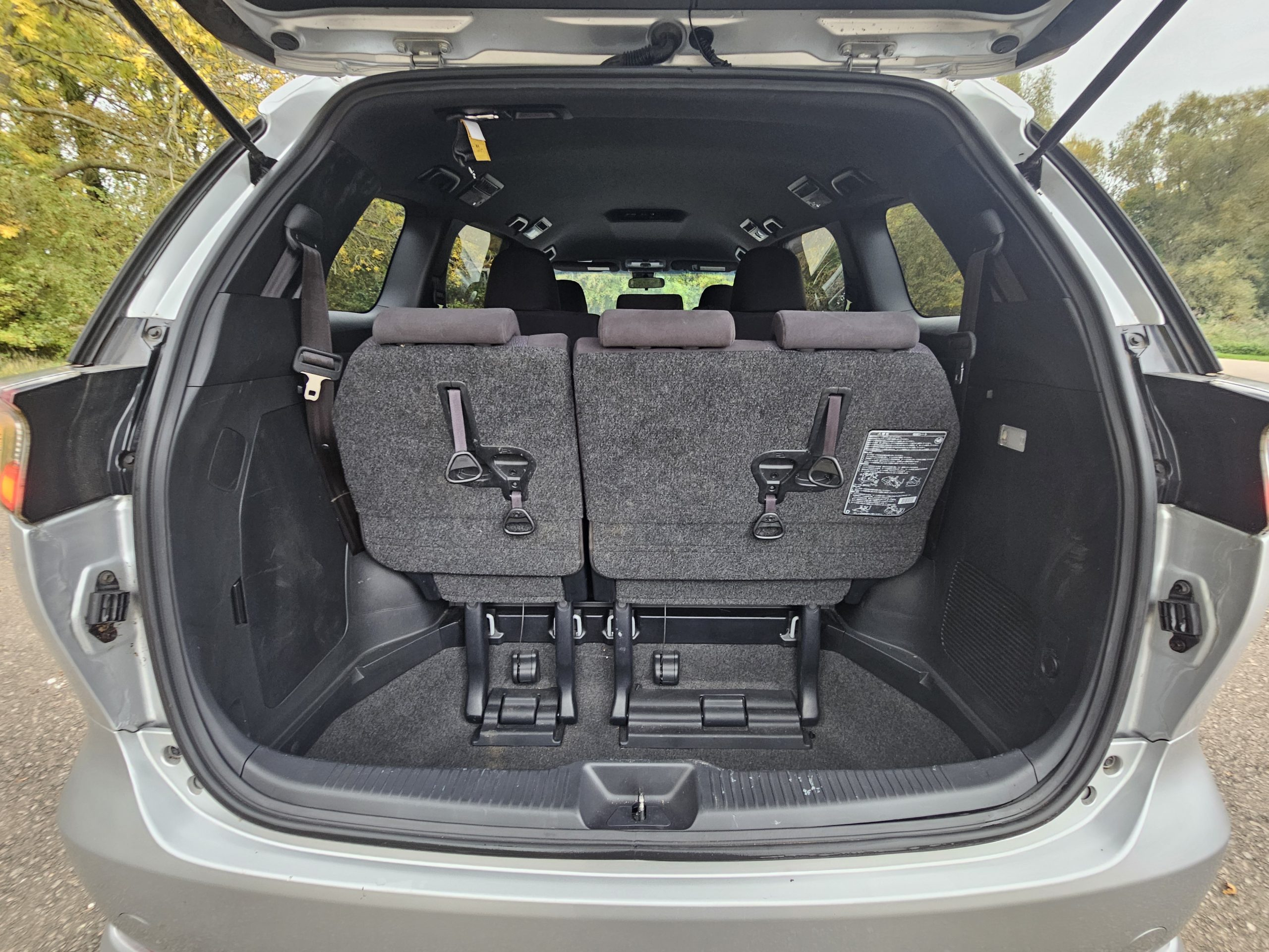 Toyota Estima 67 Reg 2.4L Automatic MPV Adaptive Cruise Control