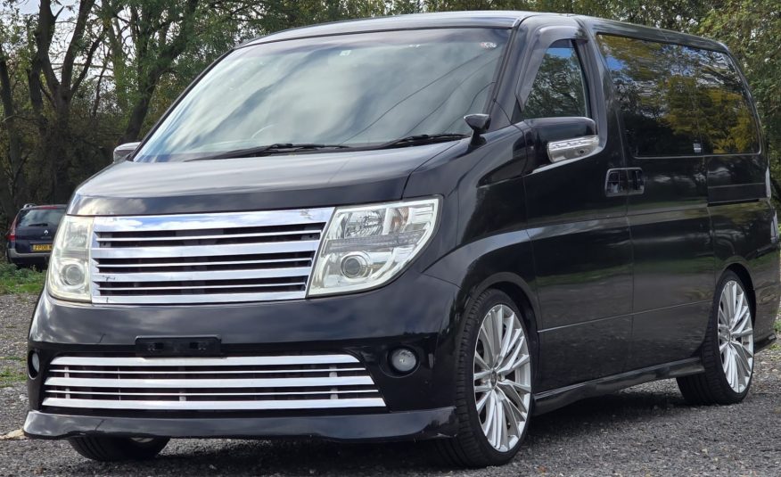 NISSAN ELGRAND Rider Autech ME51 2.5 V6 Automatic MPV Low Mileage 31k Guaranteed
