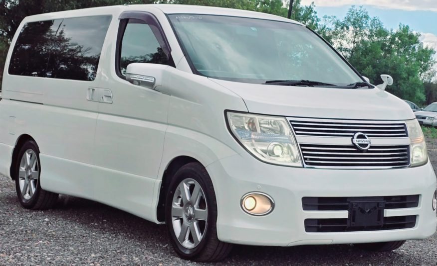 NISSAN ELGRAND Highway Star 3.5 V6 Auto 4X4 8 Seater MPV