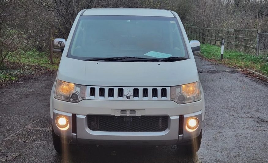 MITSUBISHI DELICA D5 2.4 Auto 8 Seater Electric Doors/Boot 4X4