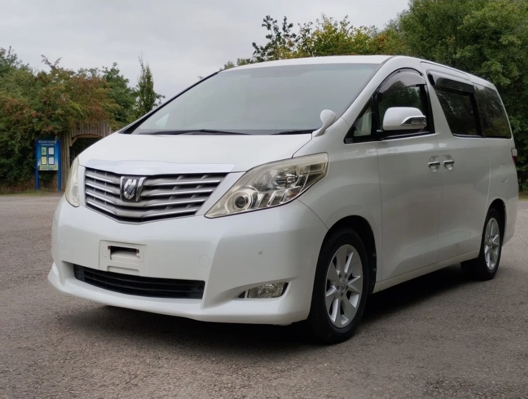 TOYOTA ALPHARD ANH20 2.4 Auto 8 Seater Sunroof Dual AC 7-Speed CVT MPV