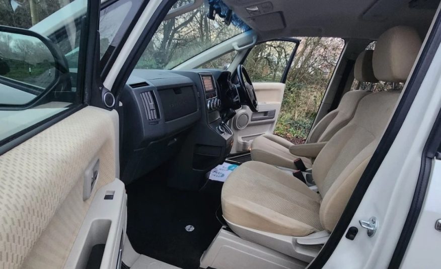 MITSUBISHI DELICA D5 2.4 Auto 8 Seater Electric Doors/Boot 4X4