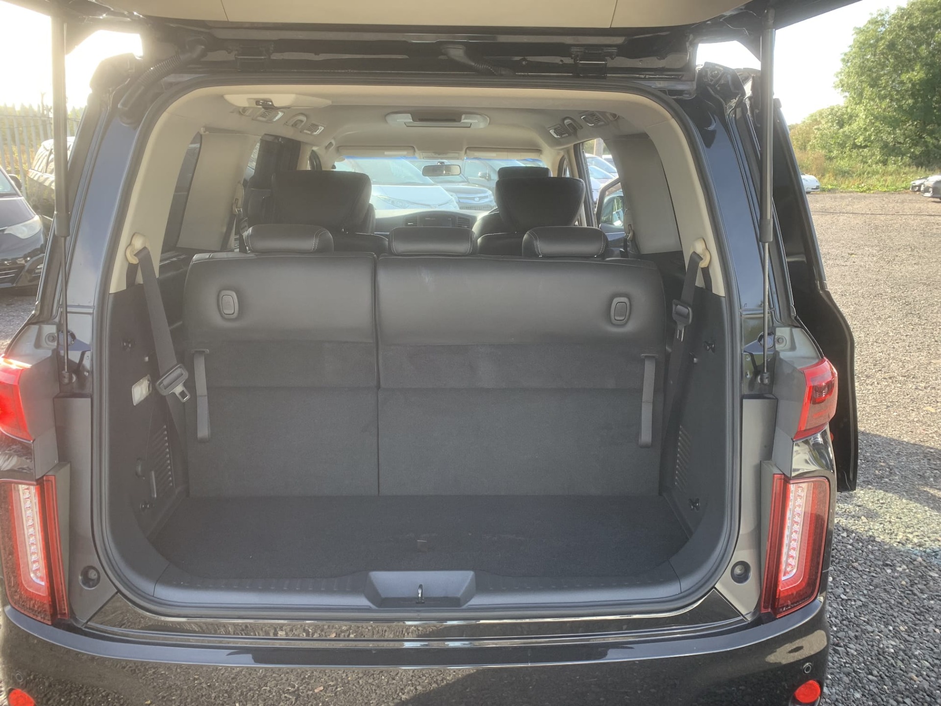 NISSAN ELGRAND Rider PE52 3.5 V6 Automatic 7 Leather Seats