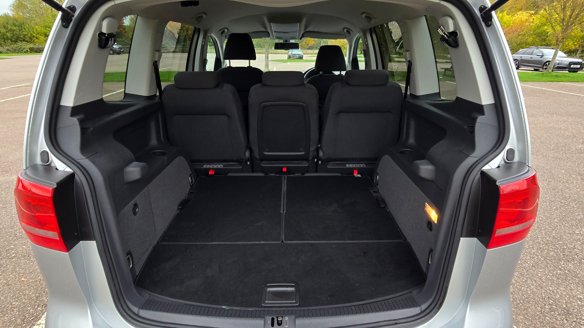 VOLKSWAGEN TOURAN 1.4 TSI SE Auto 7 Seater MPV 5dr Petrol DSG Euro 5 (140 ps) 53k Miles Only