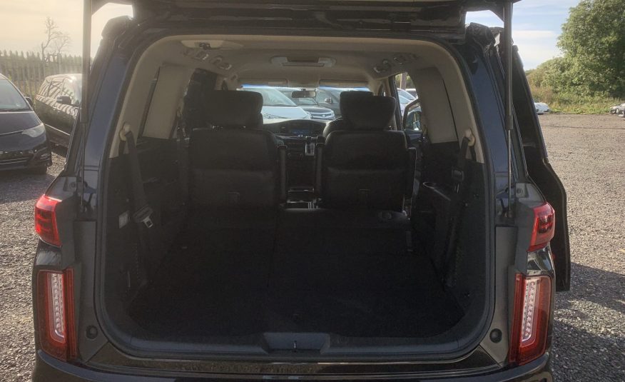 NISSAN ELGRAND Rider PE52 3.5 V6 Automatic 7 Leather Seats