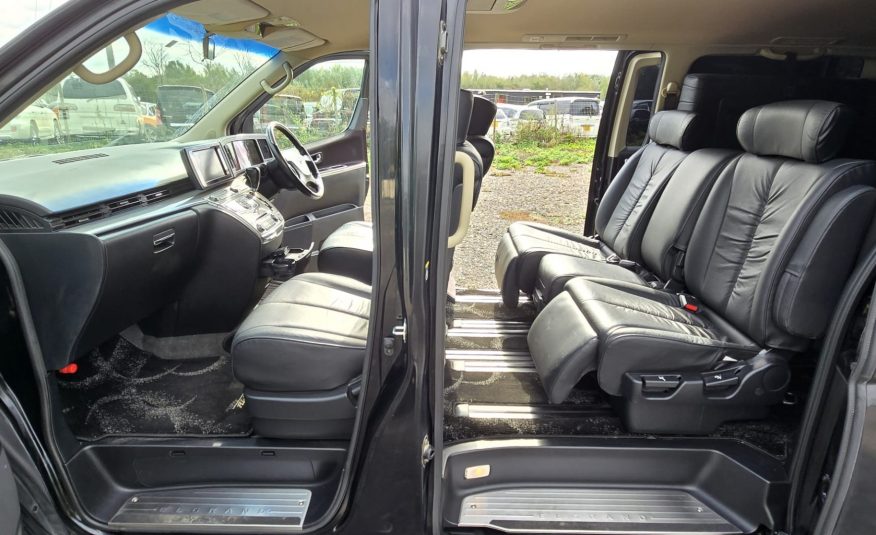 NISSAN ELGRAND Rider Autech ME51 2.5 V6 Automatic MPV Low Mileage 31k Guaranteed