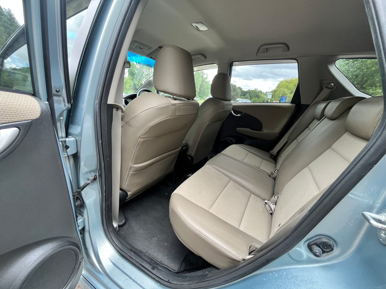 HONDA FIT Jazz Shuttle GP2 Hybrid IMA Automatic CC