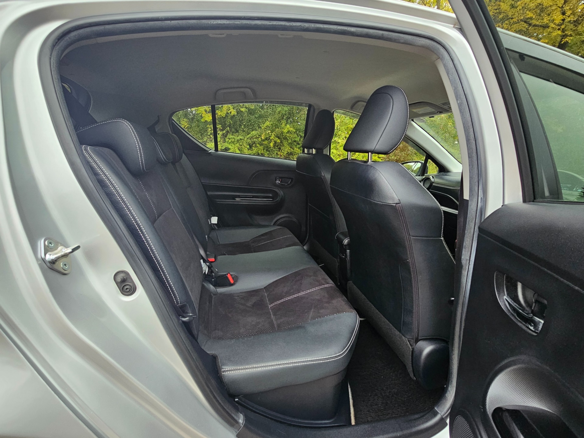 TOYOTA AQUA HYBRID AUTO 1.5 Auto Hybrid Automatic