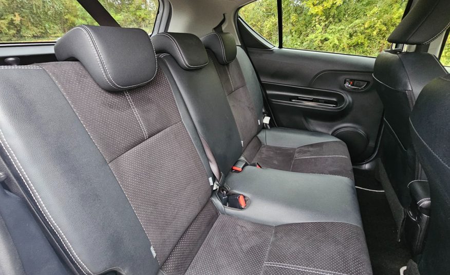 TOYOTA AQUA HYBRID AUTO 1.5 Auto Hybrid Automatic