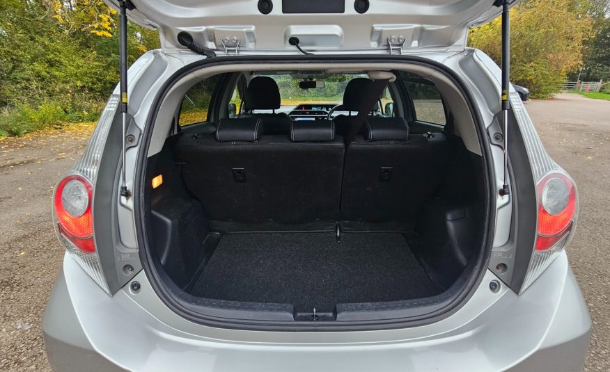 TOYOTA AQUA HYBRID AUTO 1.5 Auto Hybrid Automatic