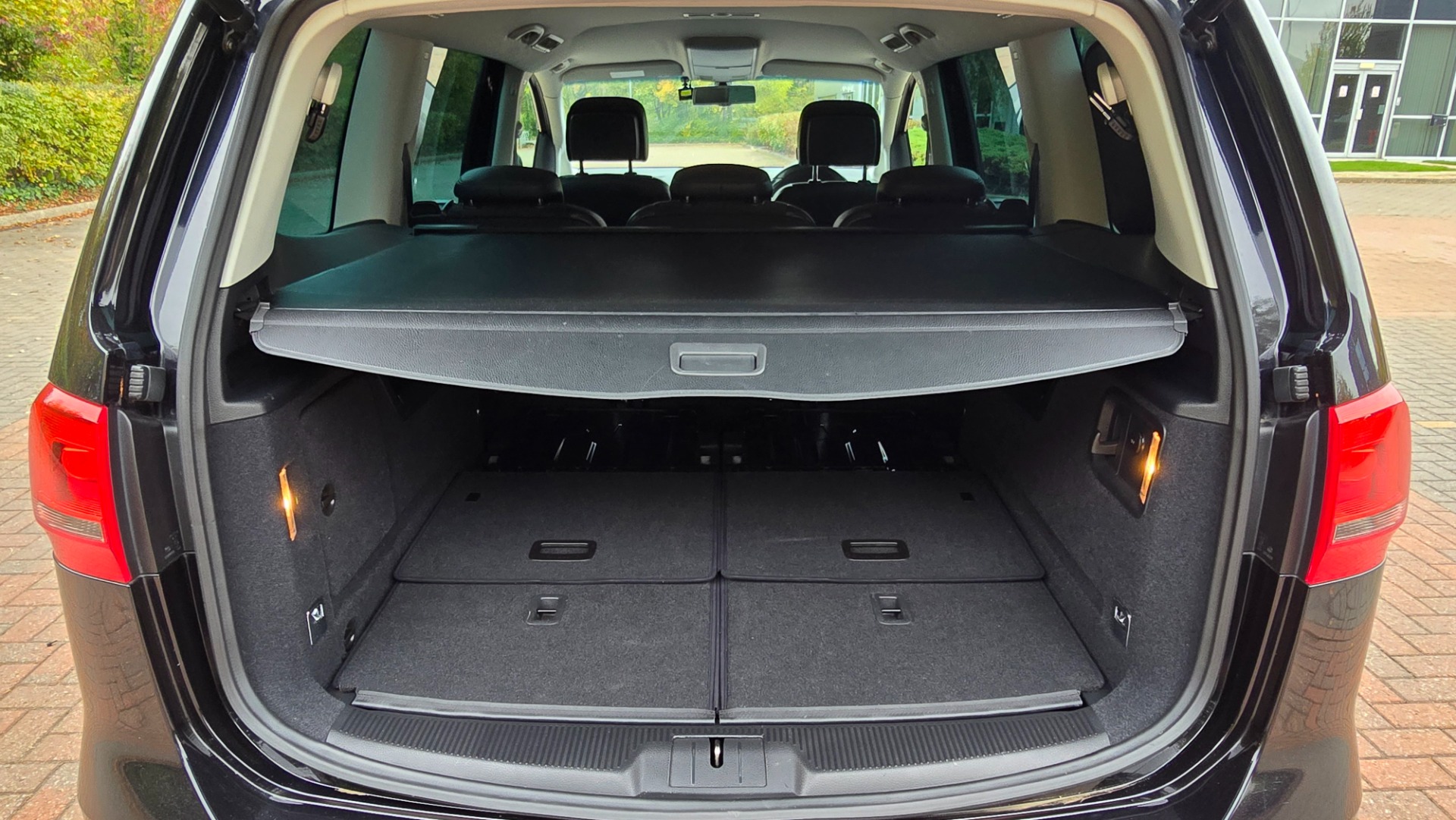 VOLKSWAGEN SHARAN 1.4 TSI BlueMotion Tech SE MPV Auto DSG Leather Seats 1 Year Warranty Ulez