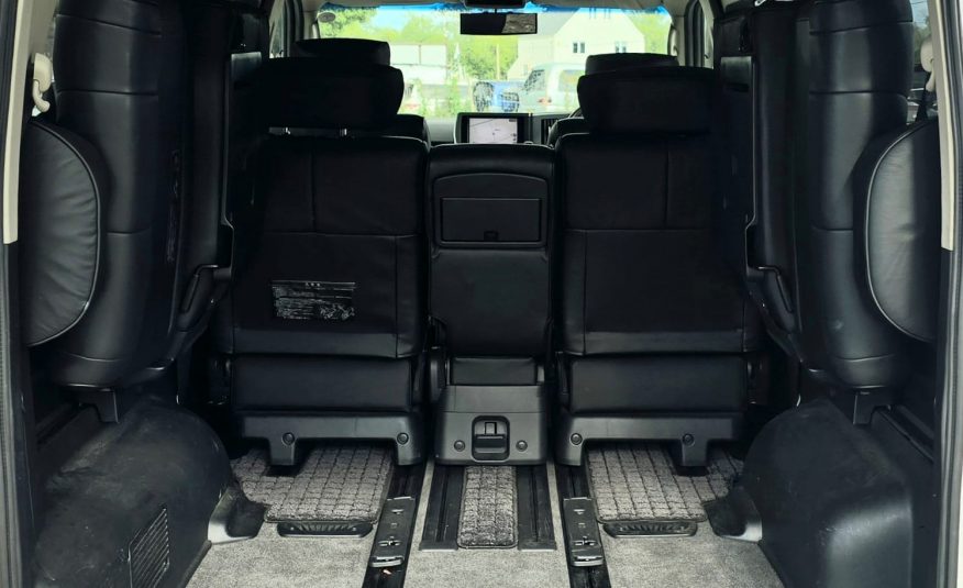 NISSAN ELGRAND Highway Star 3.5 V6 Auto 4X4 8 Seater MPV