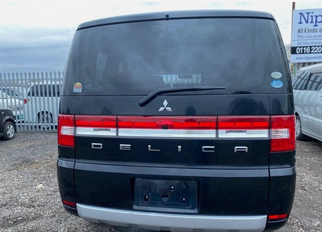 MITSUBISHI DELICA D5 2.5 Auto 8 Seater JDM Import MPV