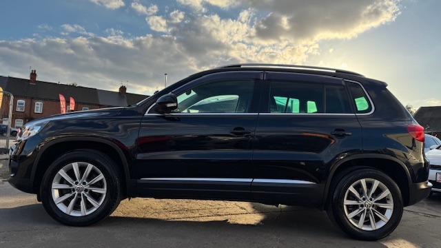 VOLKSWAGEN TIGUAN TSI 1.4 TSI BlueMotion Tech SE Auto