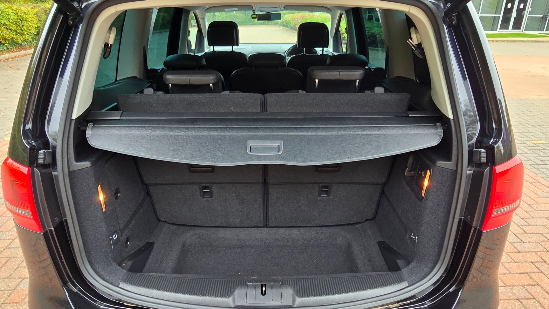 VOLKSWAGEN SHARAN 1.4 TSI BlueMotion Tech SE MPV Auto DSG Leather Seats 1 Year Warranty Ulez
