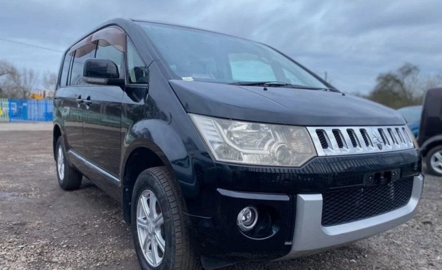 MITSUBISHI DELICA D5 2.5 Auto 8 Seater JDM Import MPV
