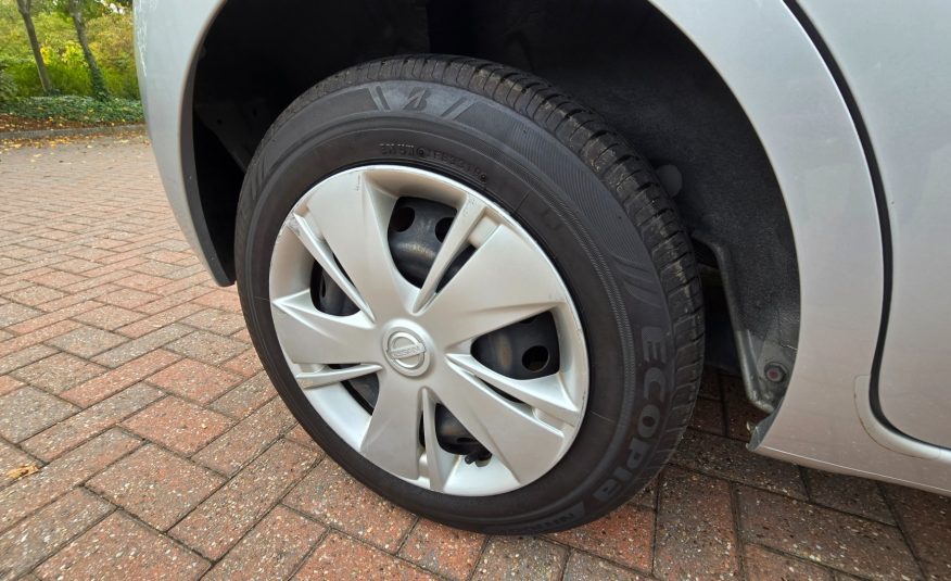NISSAN MICRA (March) 1.2 DIG-S Auto Tekna Hatchback 5dr Petrol CVT Euro 5 (ss) (98 ps)