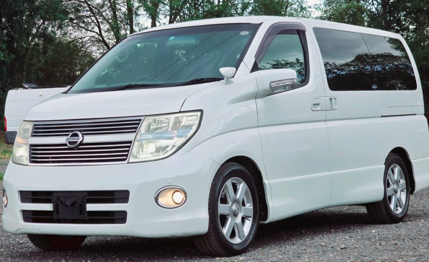 NISSAN ELGRAND Highway Star 3.5 V6 Auto 4X4 8 Seater MPV