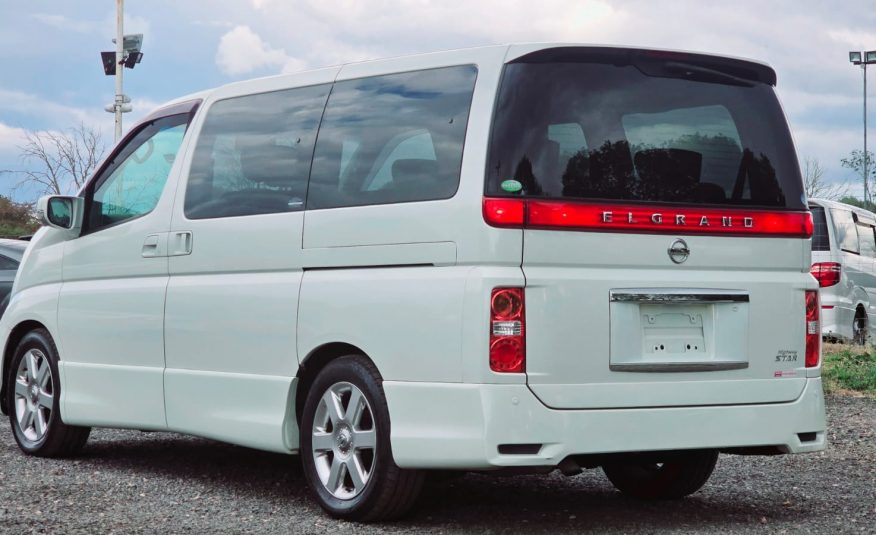 NISSAN ELGRAND Highway Star 3.5 V6 Auto 4X4 8 Seater MPV