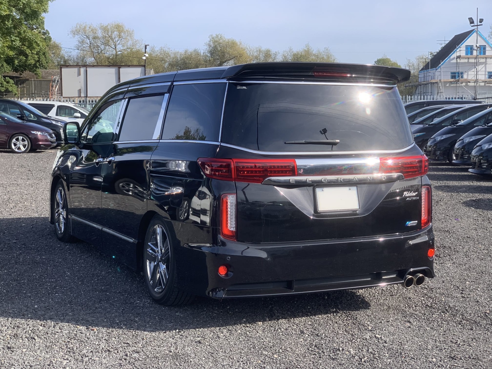 NISSAN ELGRAND Rider PE52 3.5 V6 Automatic 7 Leather Seats