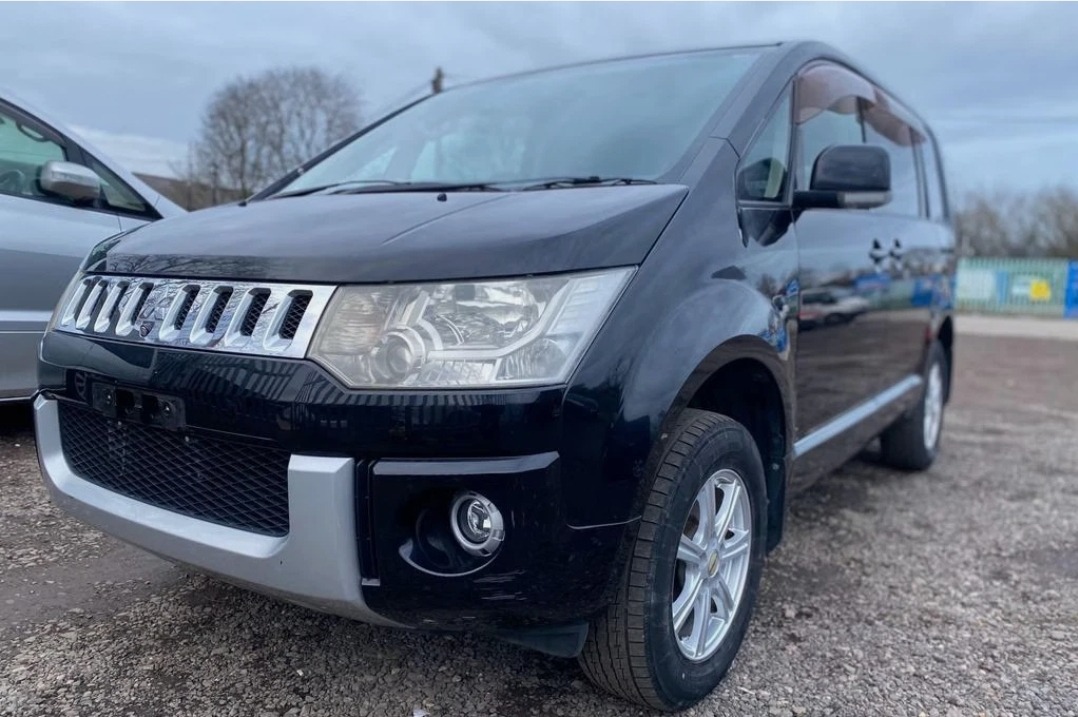 MITSUBISHI DELICA D5 2.5 Auto 8 Seater JDM Import MPV